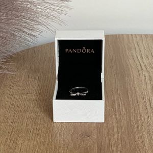 Pandora Bow Ring